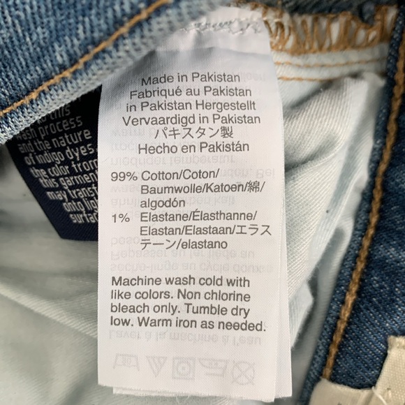 Madewell High Rise Mom Jean - Picture 14 of 15